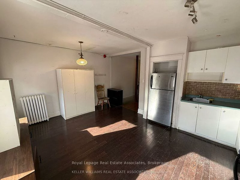 497, Bloor, University, Toronto