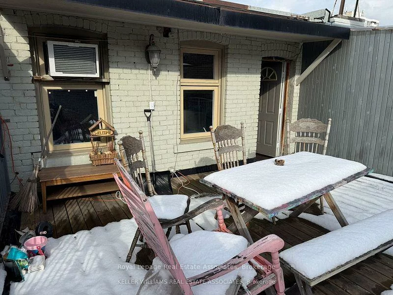 497, Bloor, University, Toronto