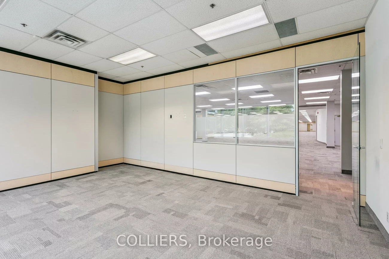 25, Dyas, Banbury-Don Mills, Toronto