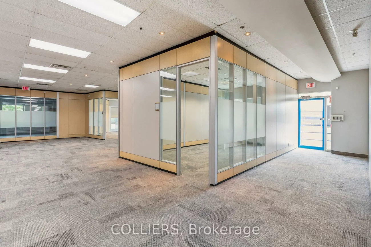 25, Dyas, Banbury-Don Mills, Toronto