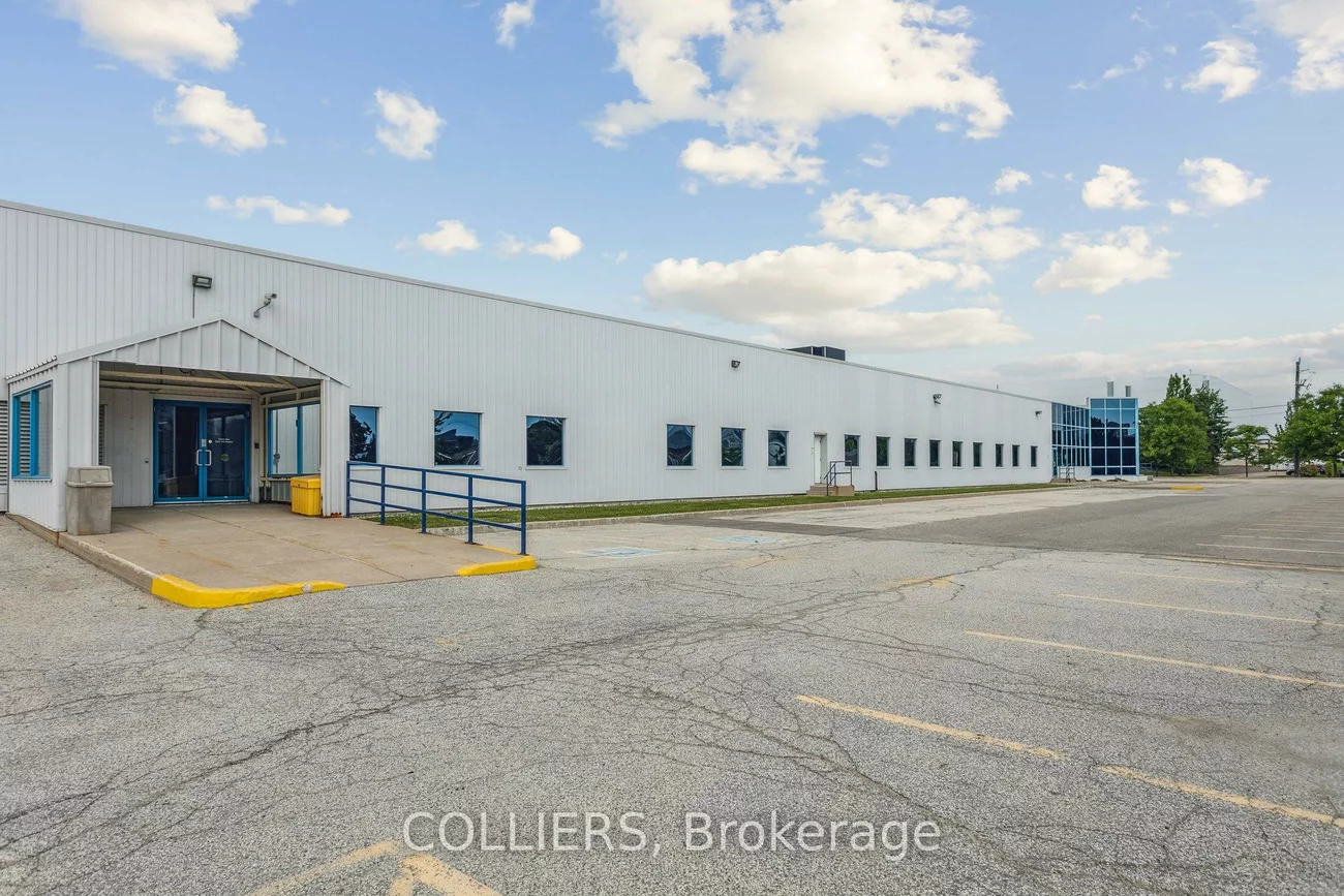 25, Dyas, Banbury-Don Mills, Toronto