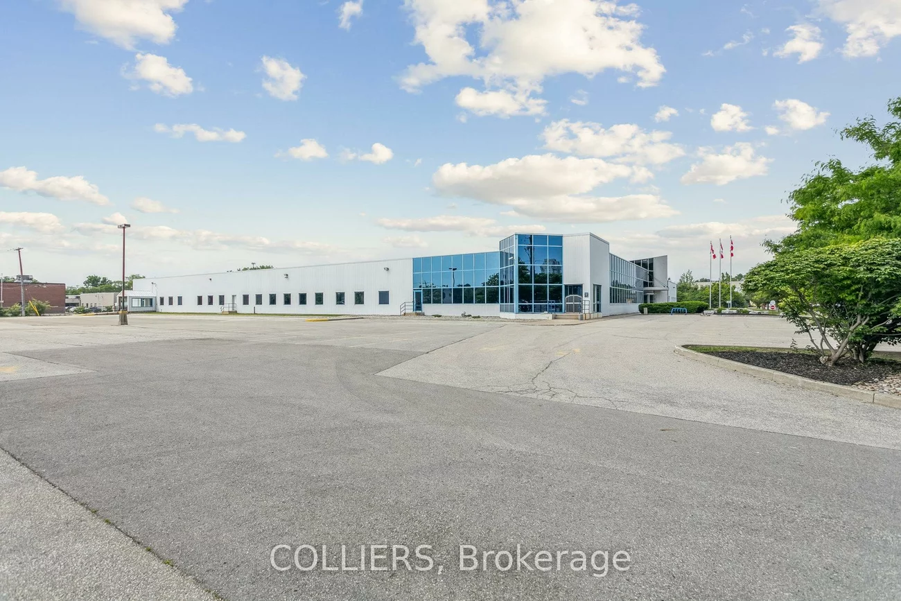 25, Dyas, Banbury-Don Mills, Toronto