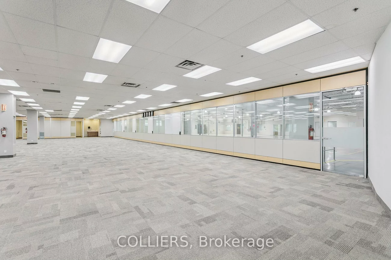 25, Dyas, Banbury-Don Mills, Toronto