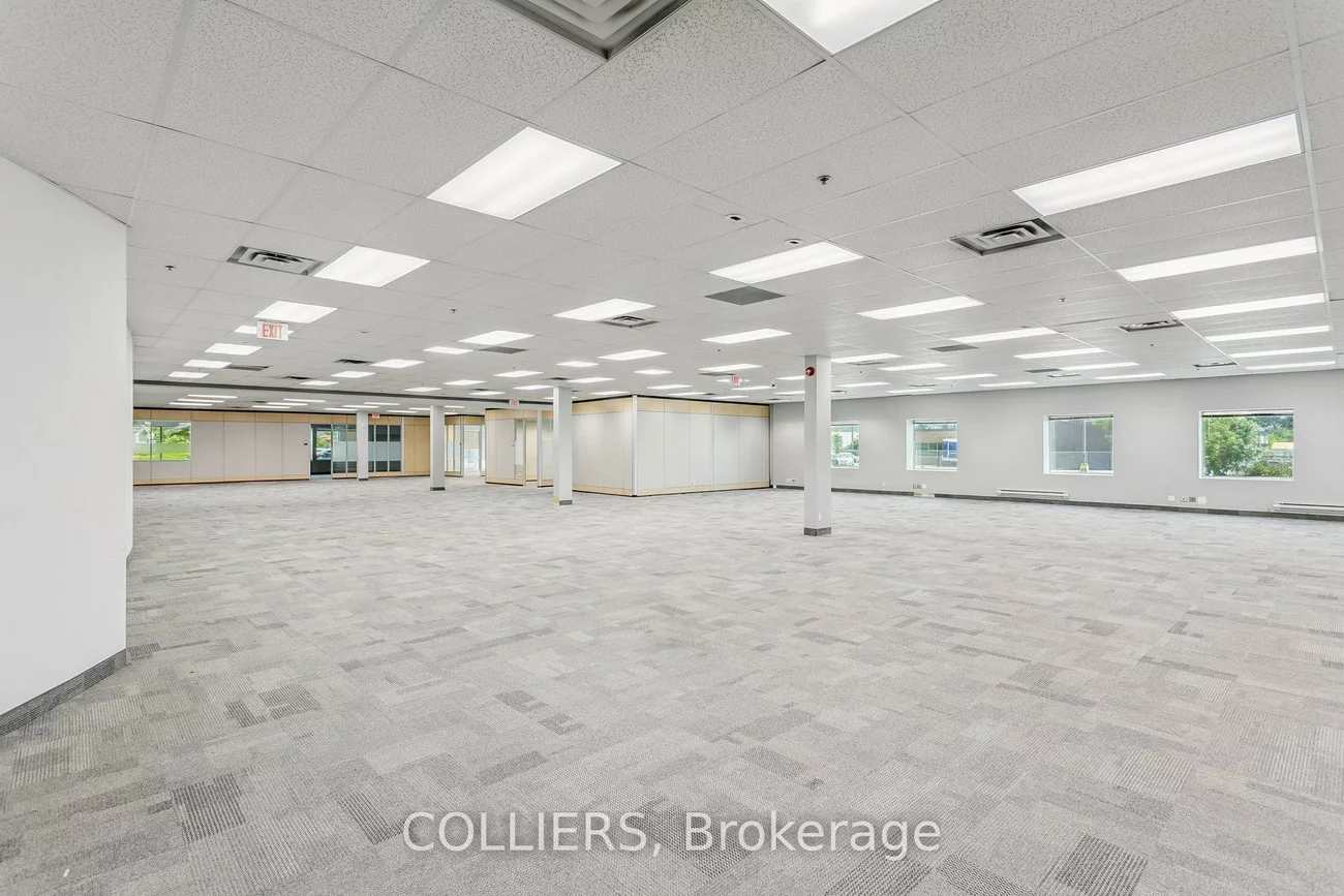 25, Dyas, Banbury-Don Mills, Toronto