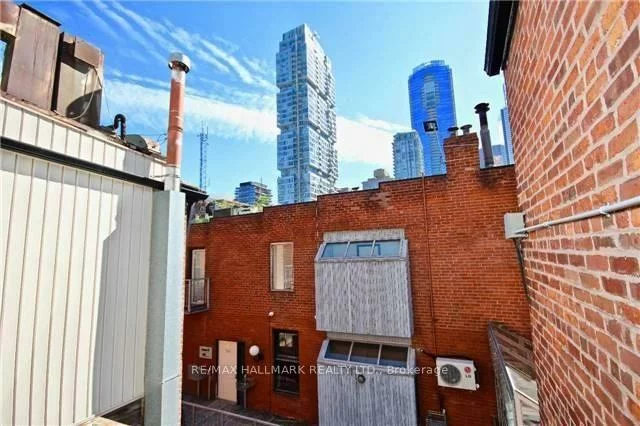 270, Adelaide, Waterfront Communities C1, Toronto