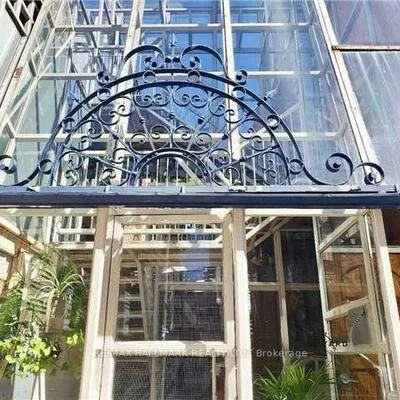 270, Adelaide, Waterfront Communities C1, Toronto
