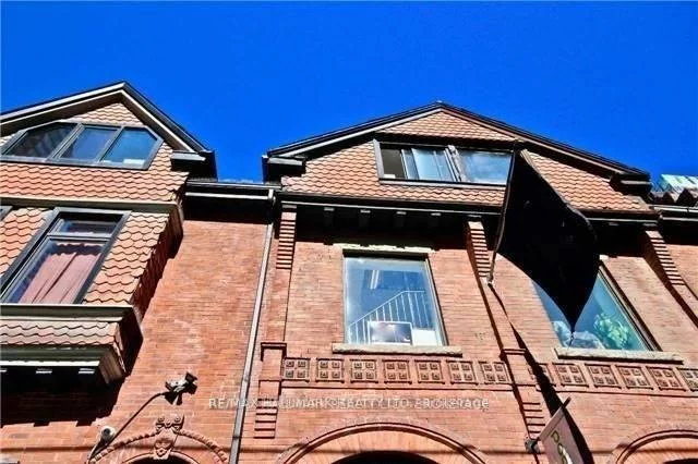 268, Adelaide, Waterfront Communities C1, Toronto