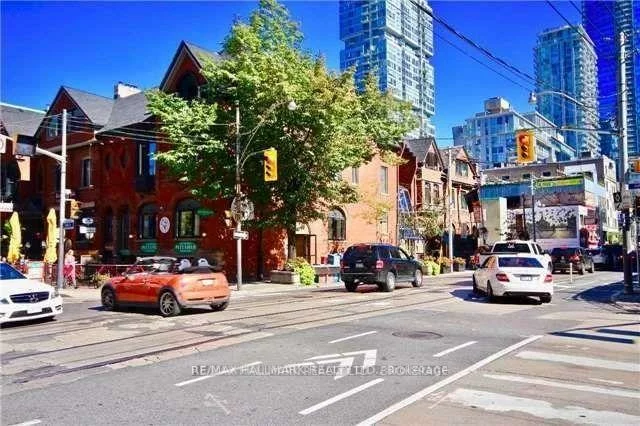 268, Adelaide, Waterfront Communities C1, Toronto