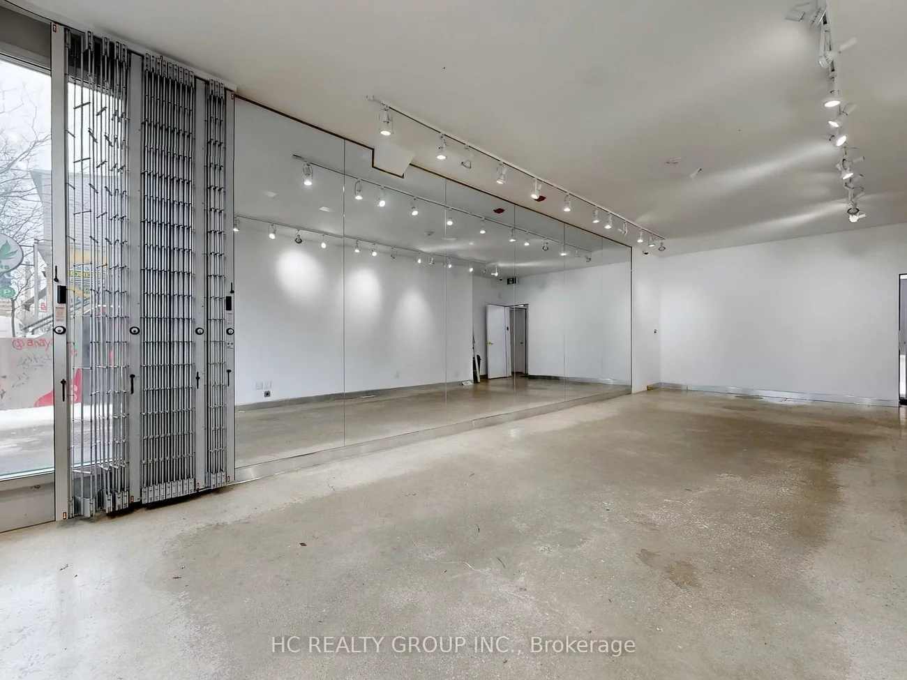 899, Dundas, Trinity-Bellwoods, Toronto
