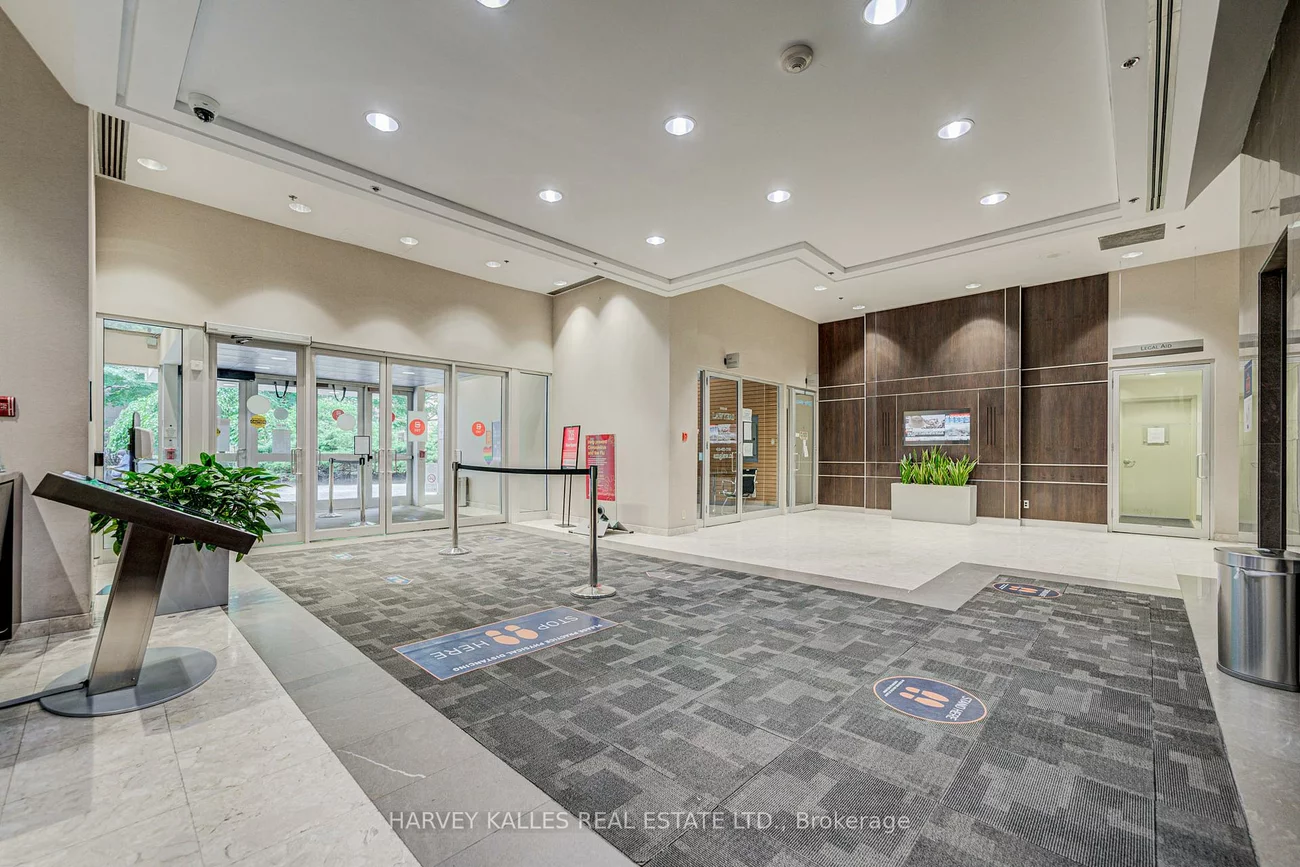 45, Sheppard, Willowdale East, Toronto