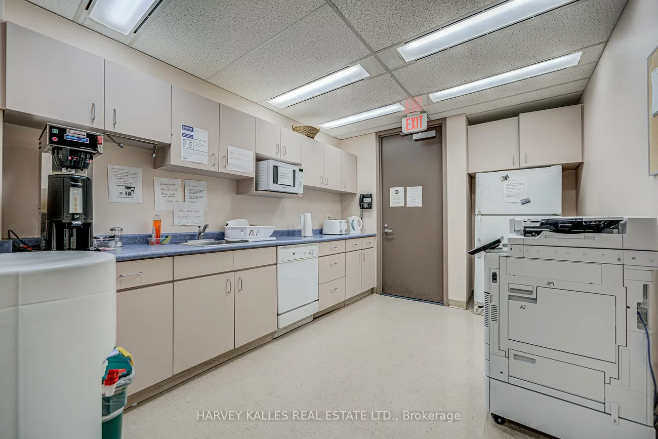 45, Sheppard, Willowdale East, Toronto