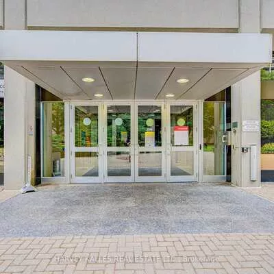 45, Sheppard, Willowdale East, Toronto