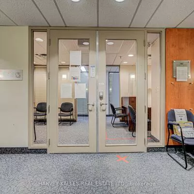 45, Sheppard, Willowdale East, Toronto