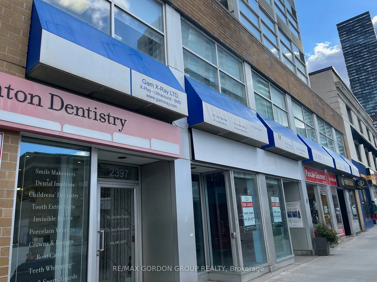 2401, Yonge, Mount Pleasant West, Toronto