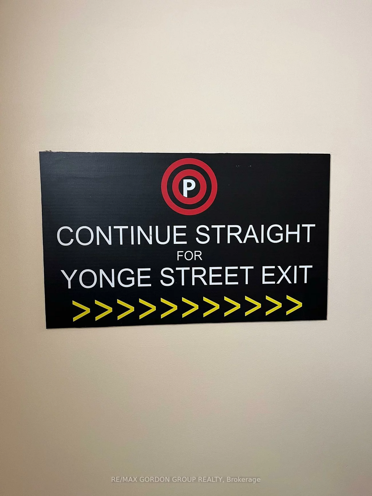 2401, Yonge, Mount Pleasant West, Toronto