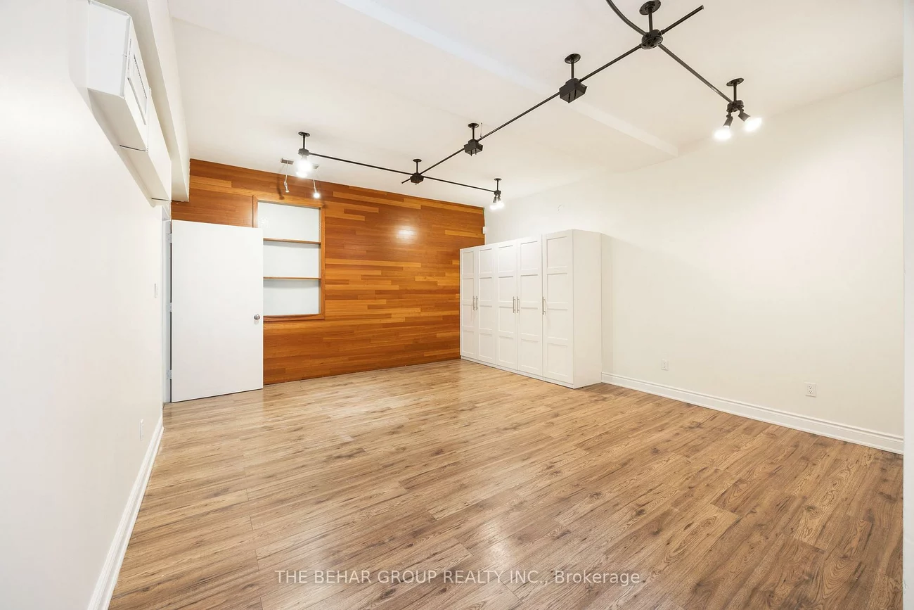 18, Dupont, Annex, Toronto