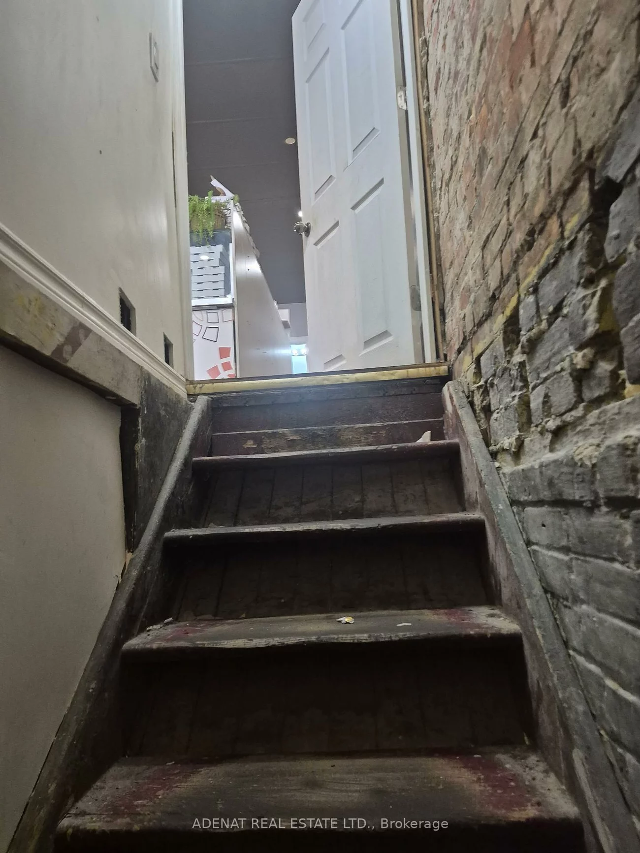 975, Bloor, Palmerston-Little Italy, Toronto