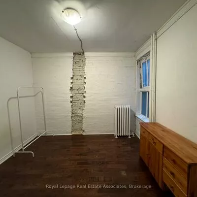 497, Bloor, University, Toronto