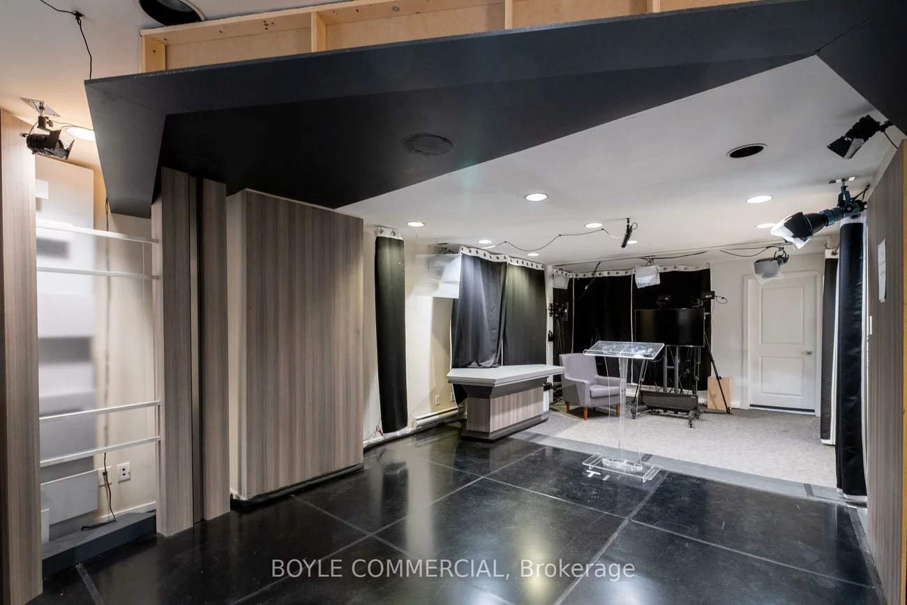 132, Jarvis, Church-Yonge Corridor, Toronto