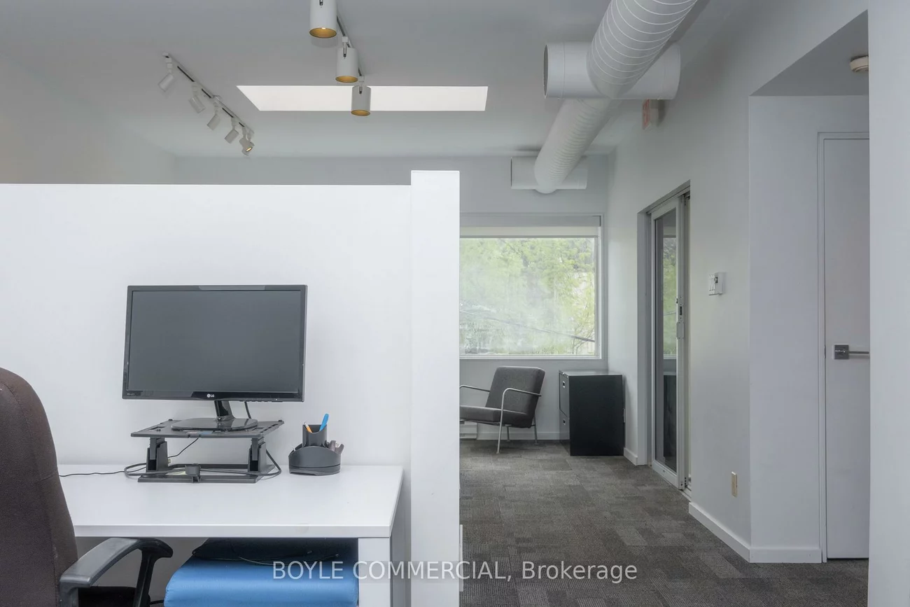 132, Jarvis, Church-Yonge Corridor, Toronto