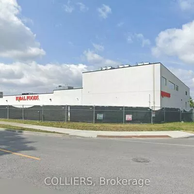 100, Thorncliffe Park, Thorncliffe Park, Toronto