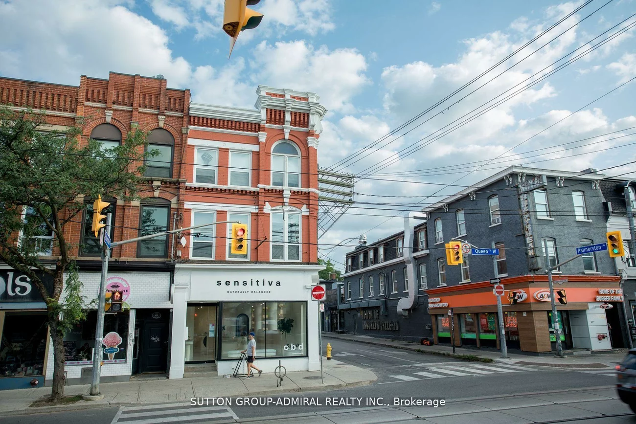 652, Queen, Trinity-Bellwoods, Toronto