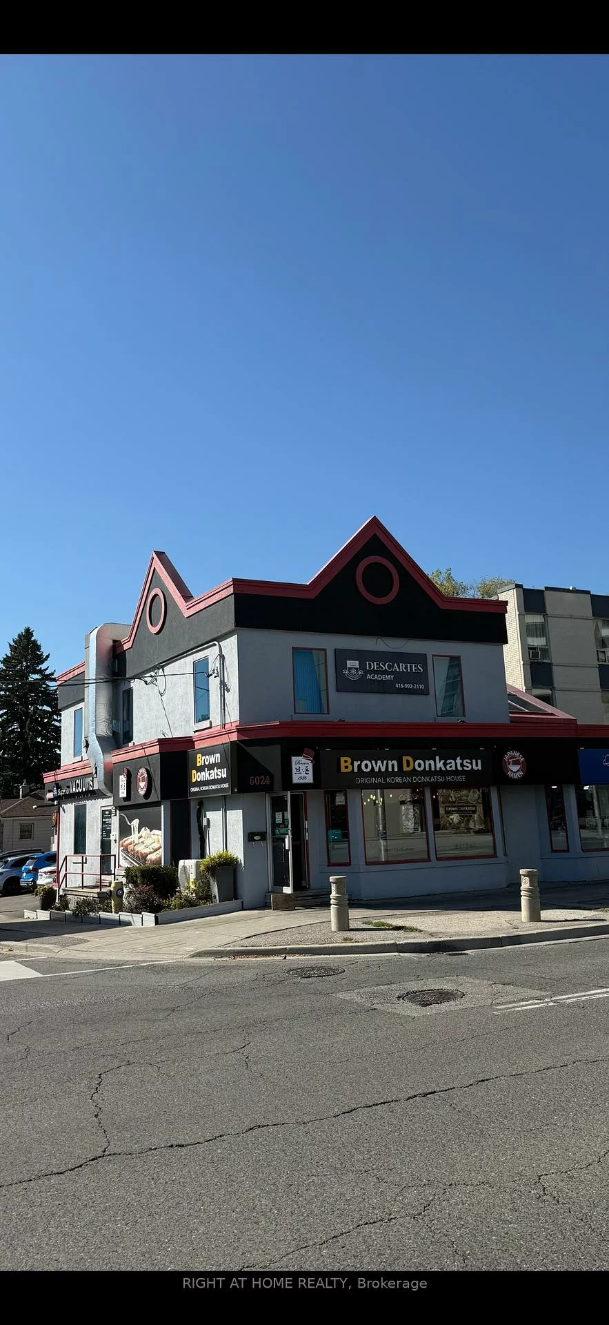 6024, Yonge, Newtonbrook West, Toronto