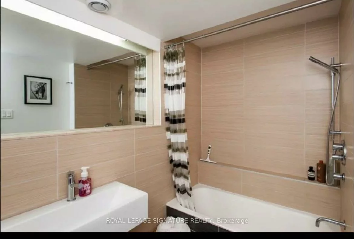 264, Seaton, Moss Park, Toronto