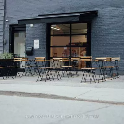 398, Spadina, Kensington-Chinatown, Toronto