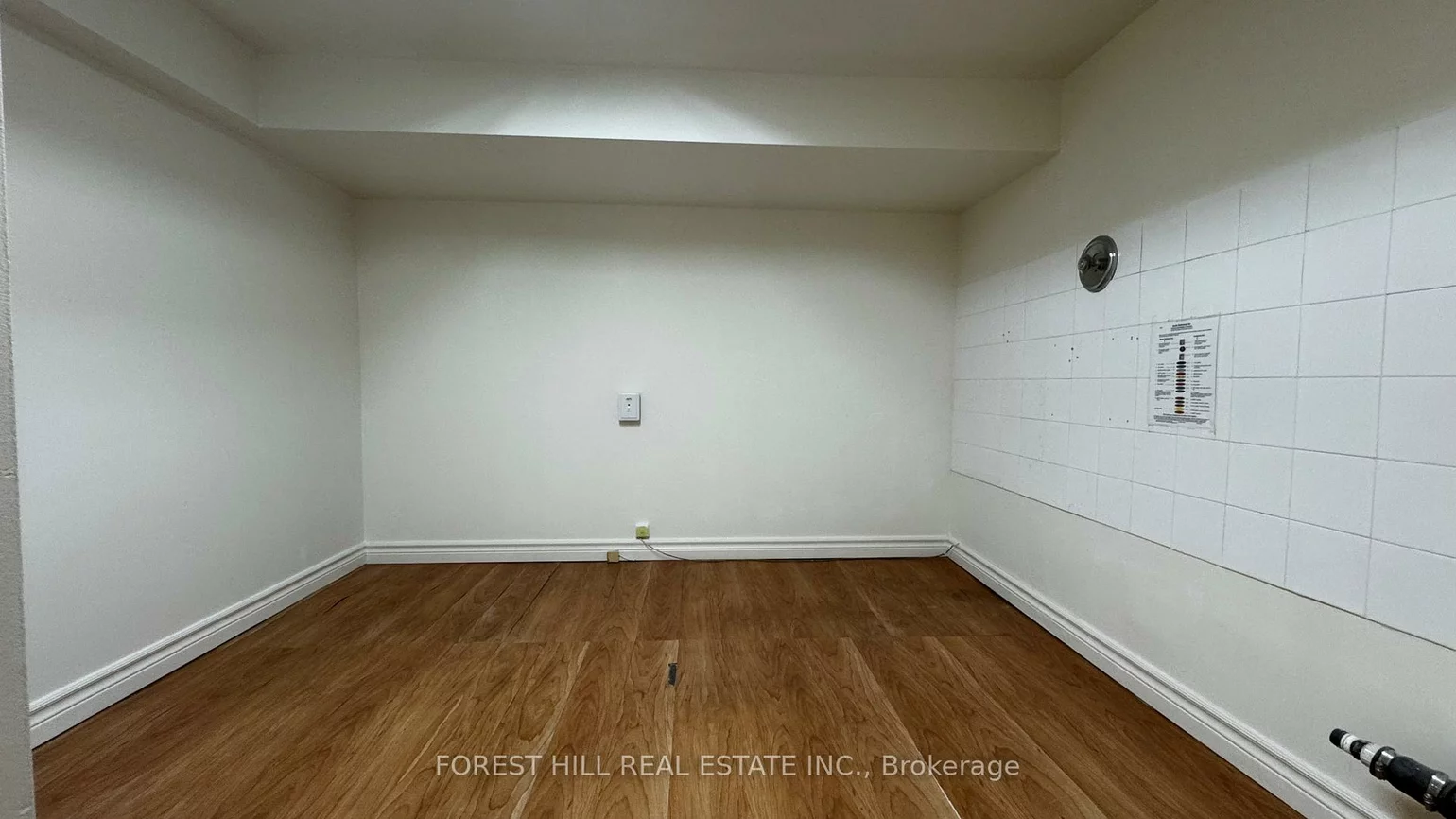 168, Sheppard, Lansing-Westgate, Toronto