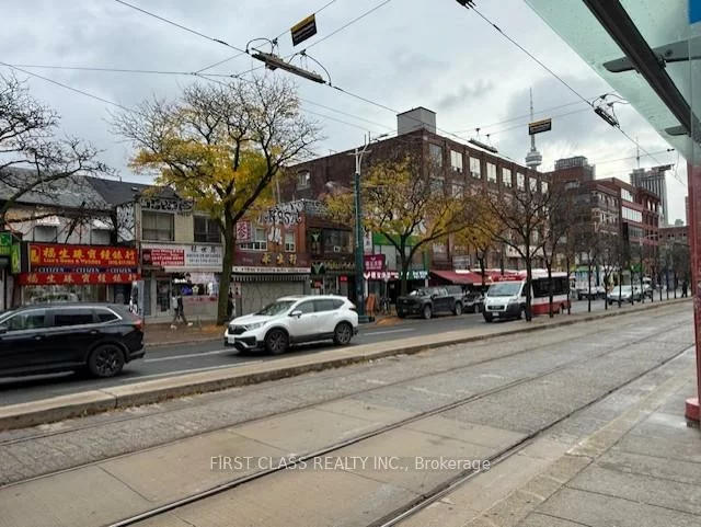 267, Spadina, Kensington-Chinatown, Toronto
