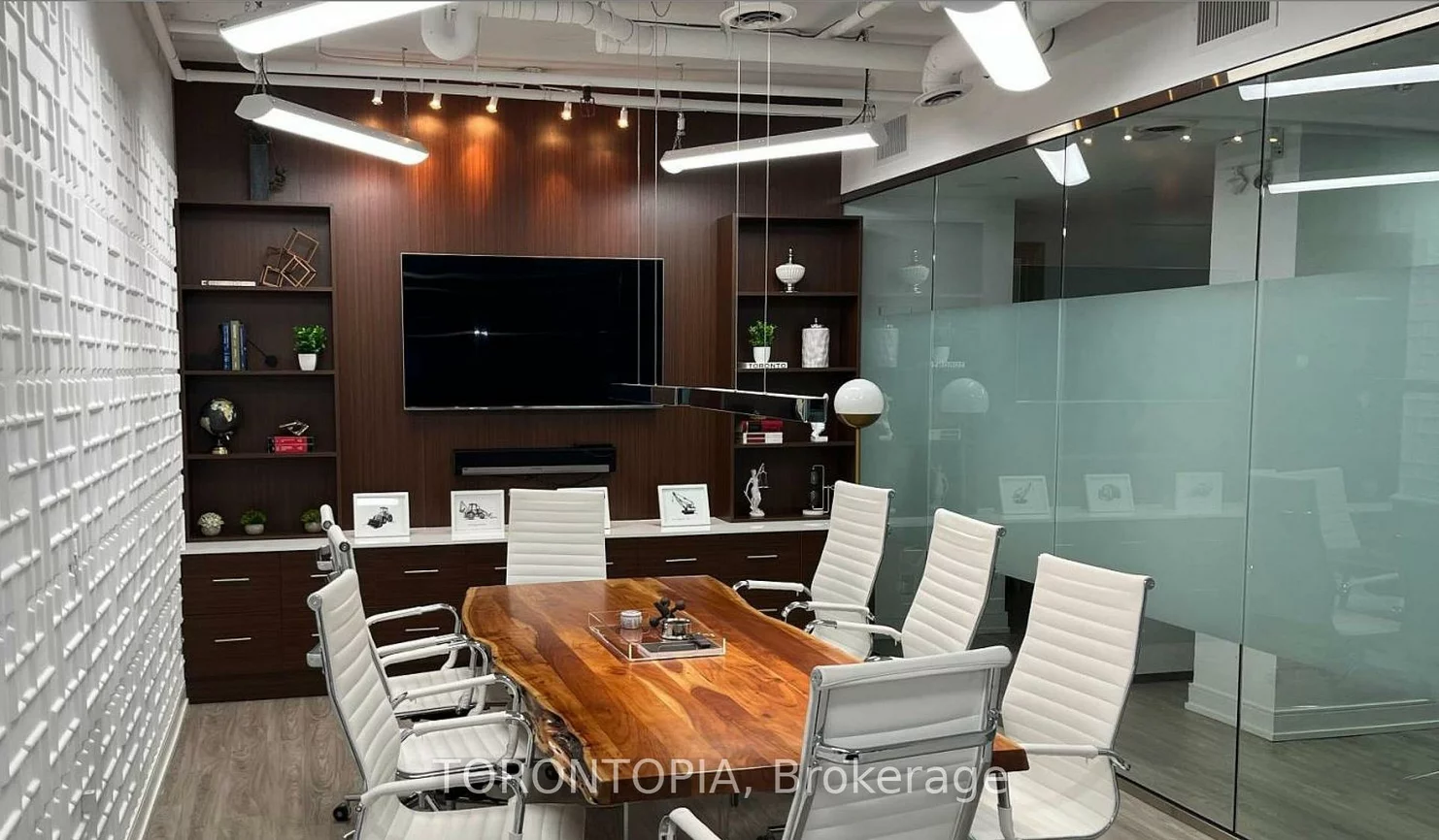 117, Peter, Waterfront Communities C1, Toronto