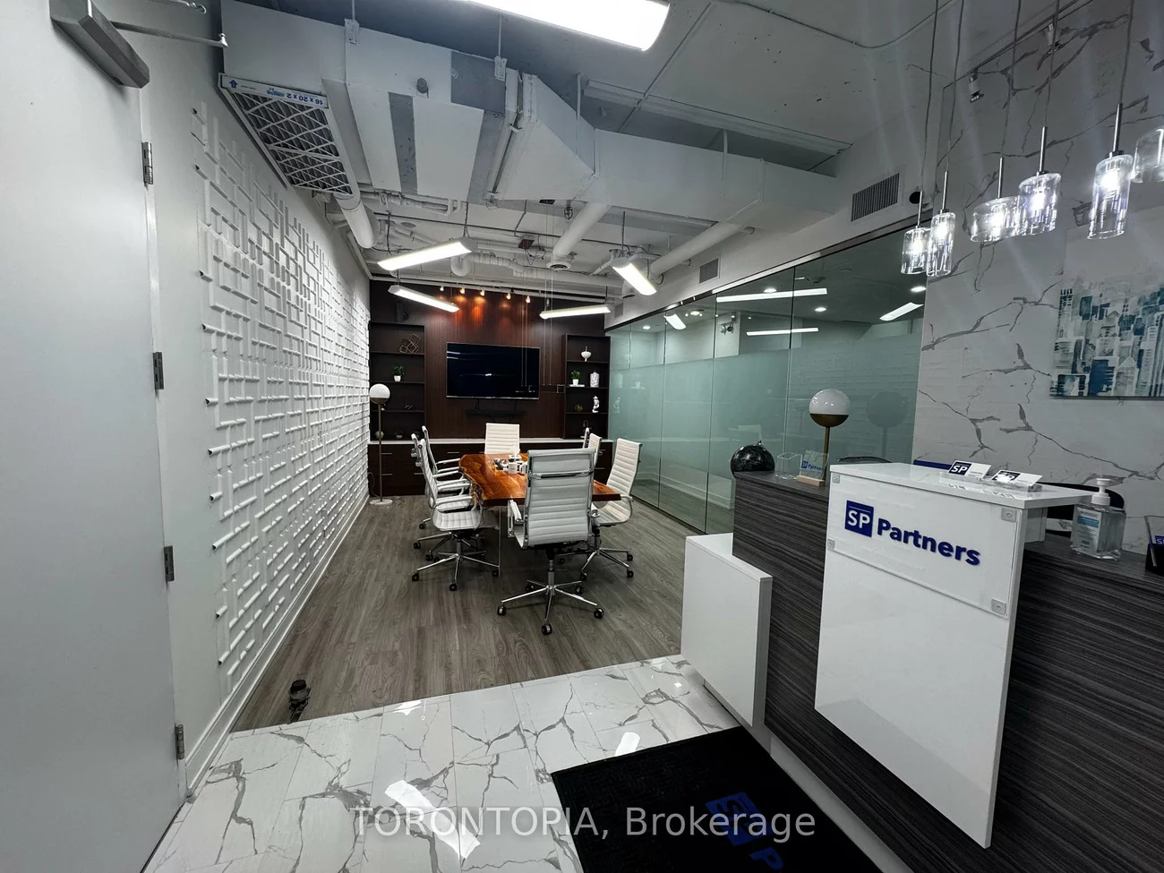 117, Peter, Waterfront Communities C1, Toronto