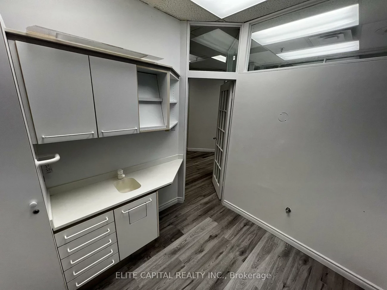 701, Sheppard, Bayview Village, Toronto