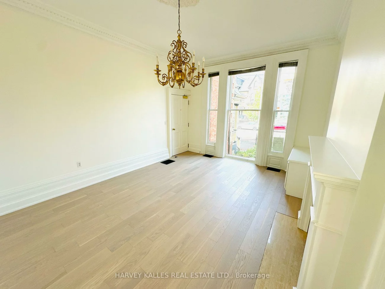 211, Carlton, Cabbagetown-South St. James Town, Toronto