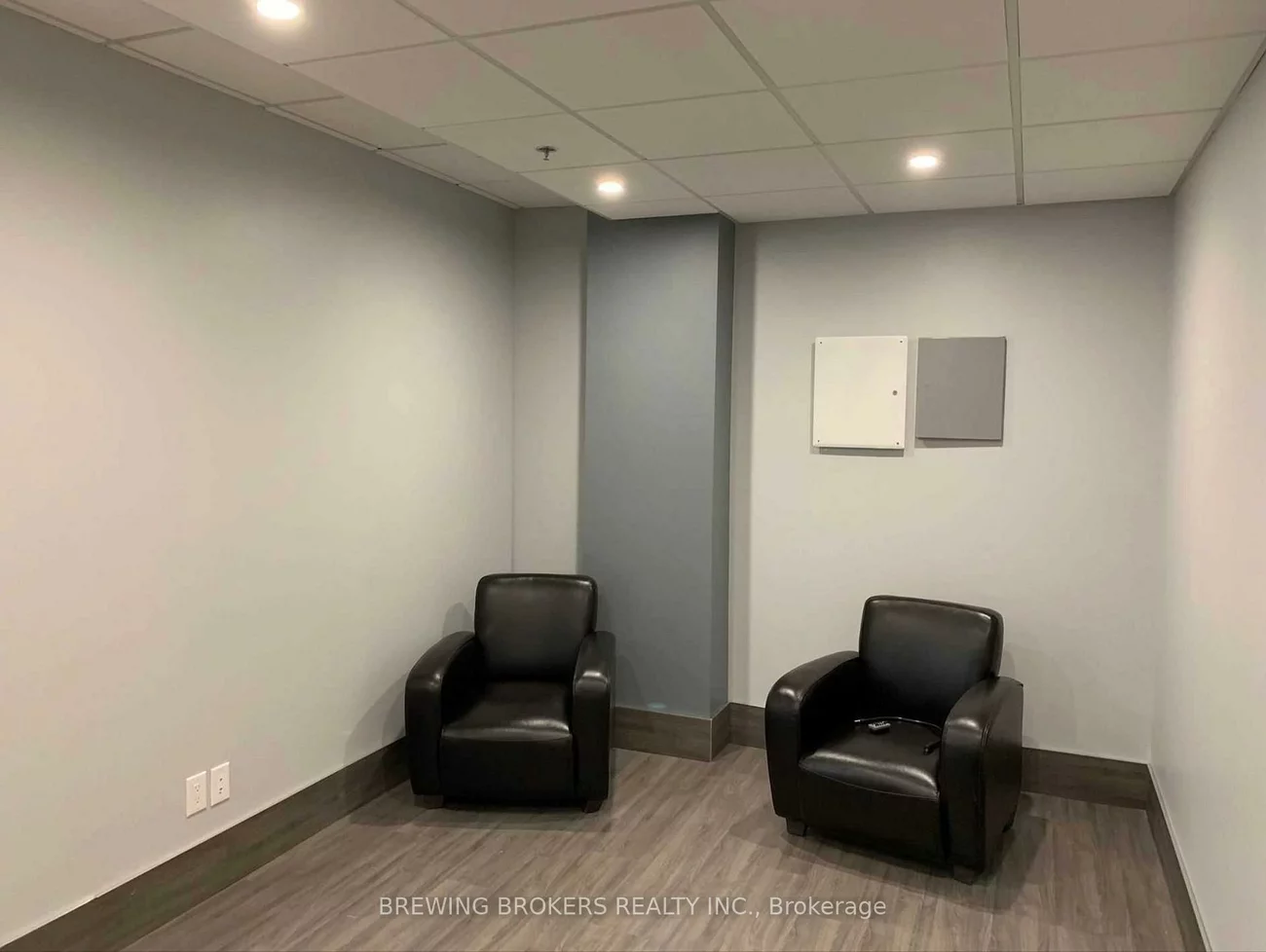 18, Wynford, Banbury-Don Mills, Toronto