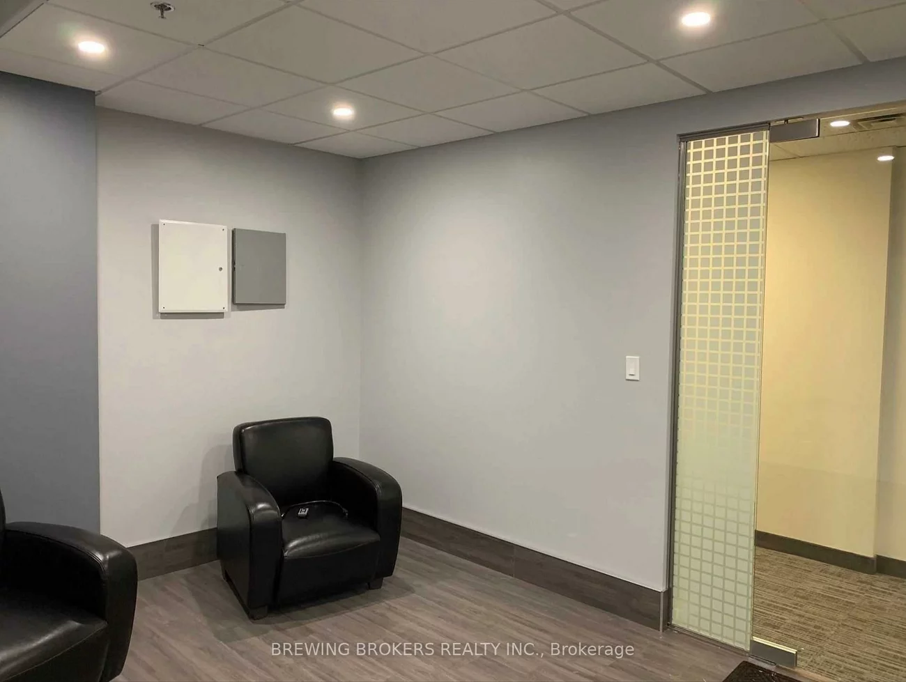 18, Wynford, Banbury-Don Mills, Toronto