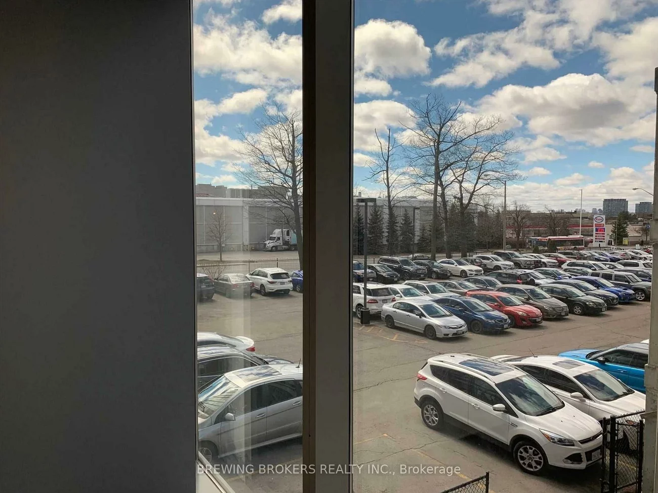 18, Wynford, Banbury-Don Mills, Toronto