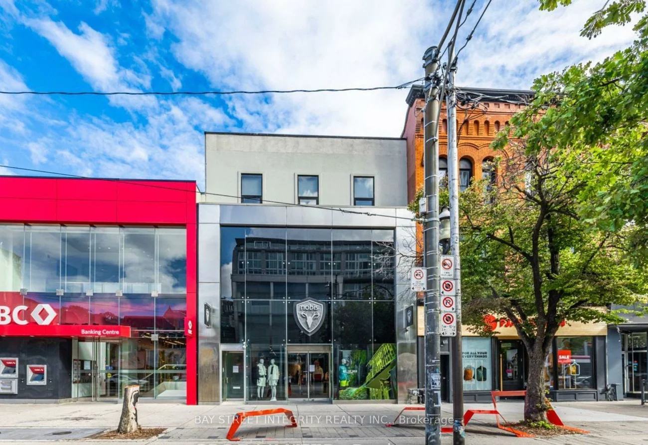 360, Queen, Kensington-Chinatown, Toronto