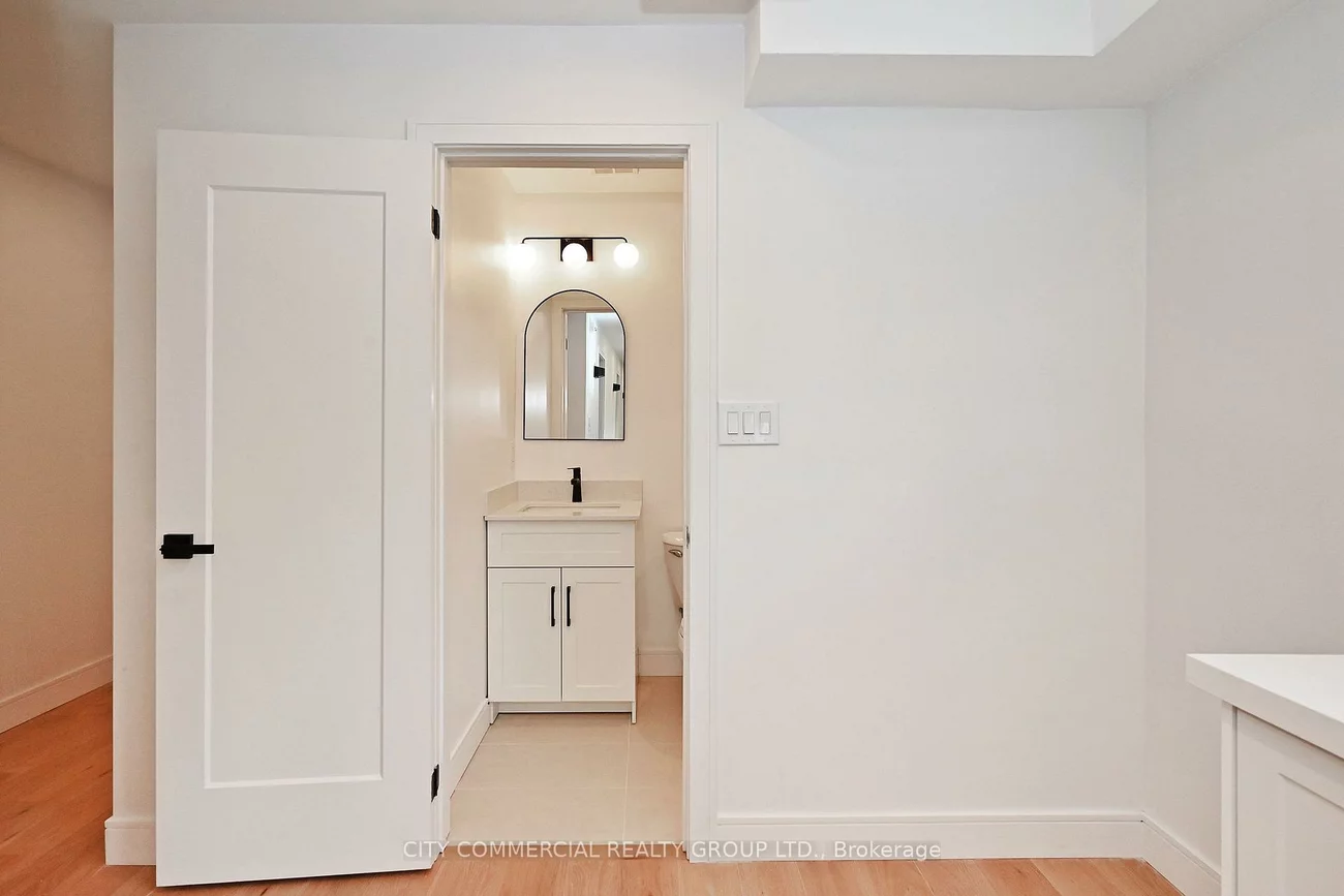 396, Summerhill, Annex, Toronto