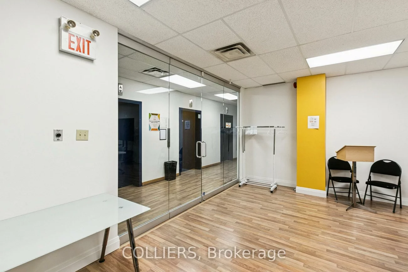 120, Eglinton, Mount Pleasant West, Toronto