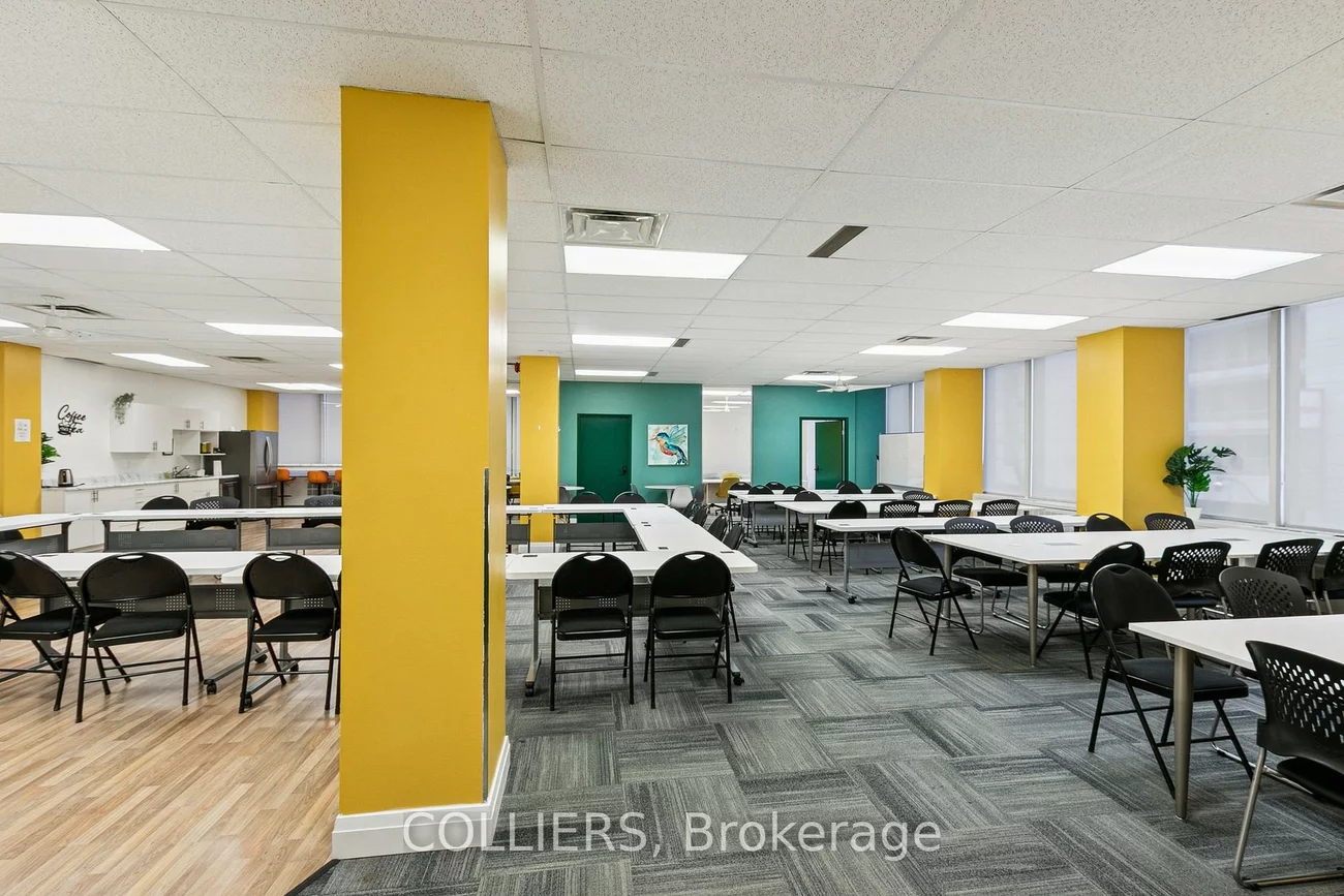 120, Eglinton, Mount Pleasant West, Toronto