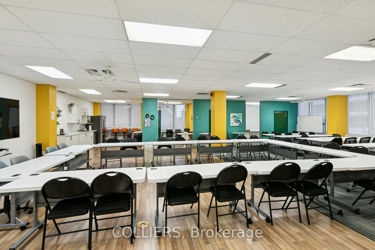 120, Eglinton, Mount Pleasant West, Toronto