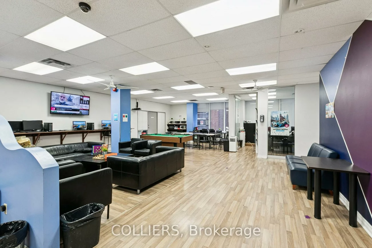 120, Eglinton, Mount Pleasant West, Toronto