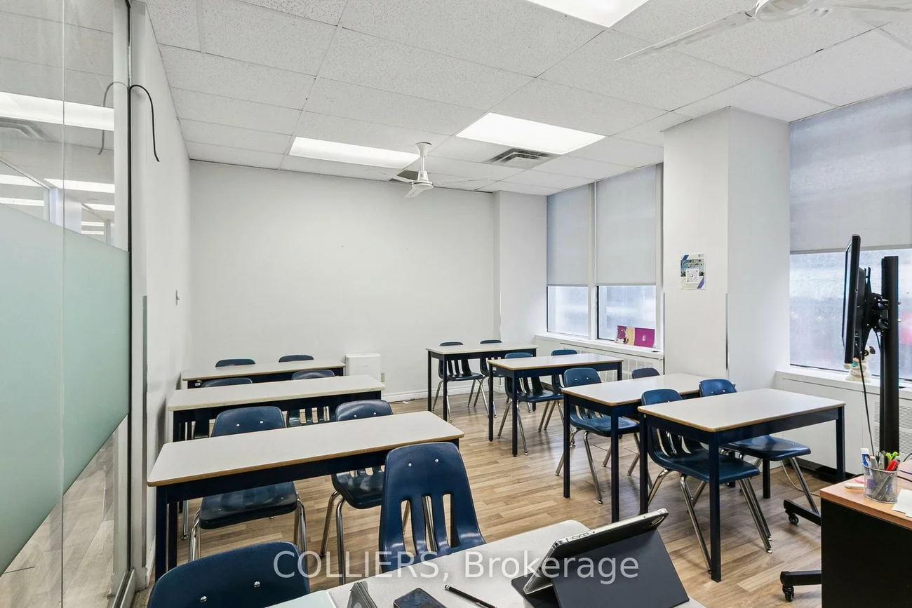 120, Eglinton, Mount Pleasant West, Toronto