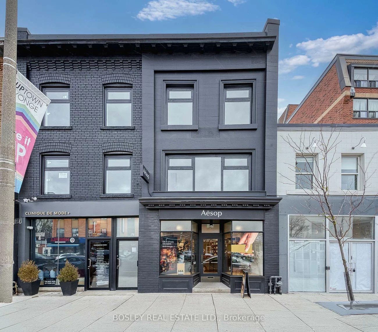 2579, Yonge, Mount Pleasant East, Toronto