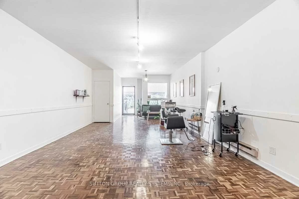 256, Lansdowne, Dufferin Grove, Toronto