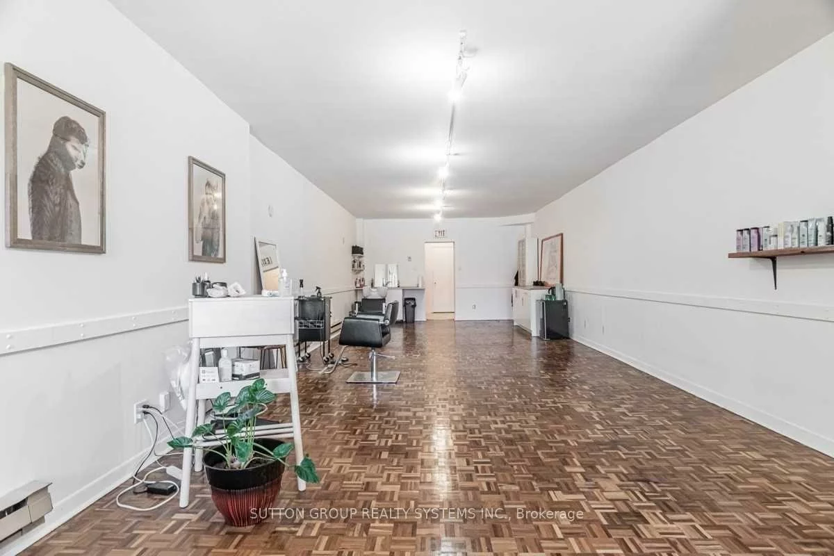 256, Lansdowne, Dufferin Grove, Toronto