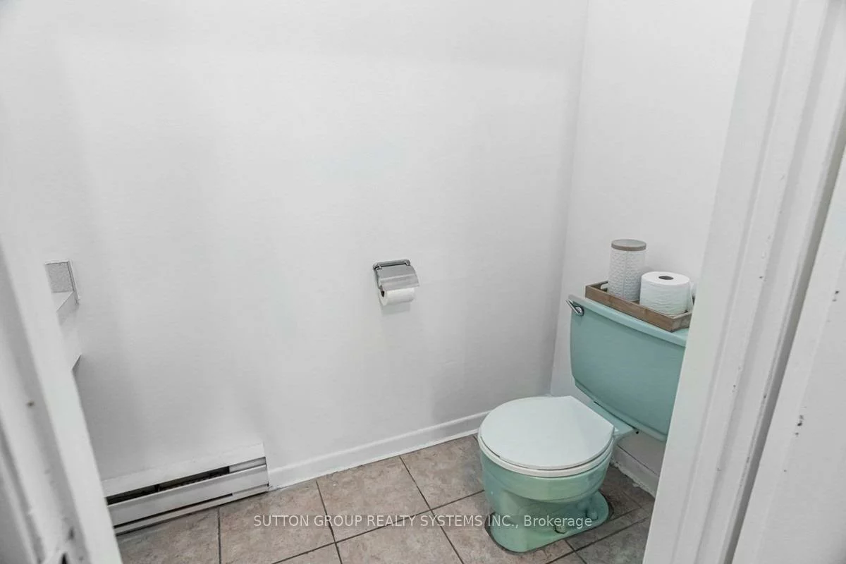 256, Lansdowne, Dufferin Grove, Toronto