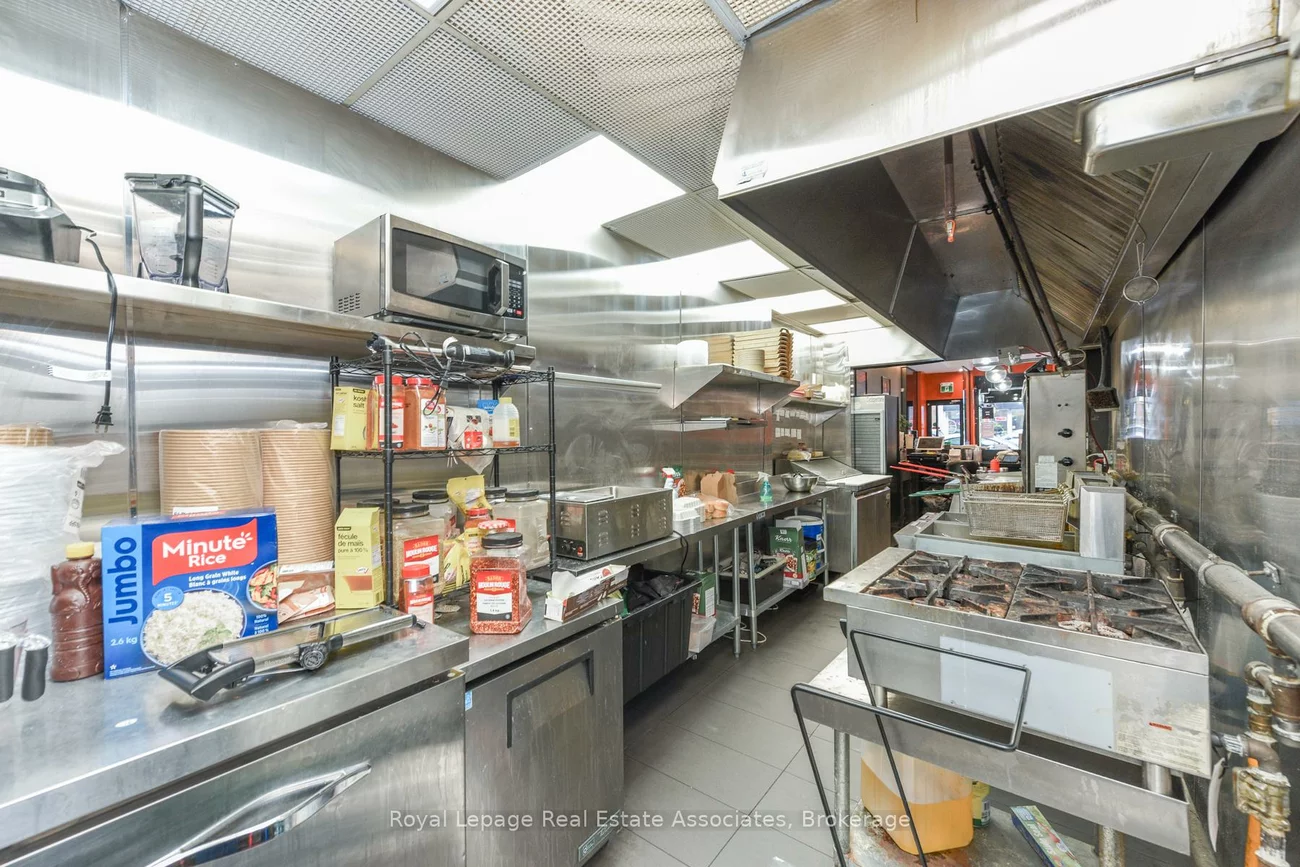 671, Queen, Niagara, Toronto